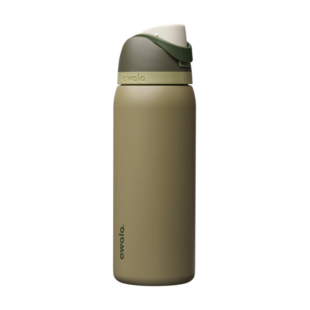Owala FreeSip Insulated Stainless Steel Water Bottle with Straw, BPA-Free Sports Water Bottle, Great for Travel, 24 Oz, Very, Very Dark | Insulated, with Straw, for Sports, Travel, and School, BPA-Free